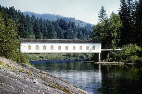 Goodpasture Covered Bridge (Vida, Oregon), Building Oregon