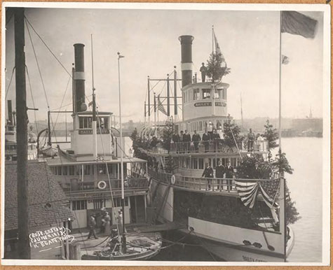 "Dalles City" and "Bailey Gatzert" - June, 9, 1913, Columbia Gorge Discovery Center Photo Archive