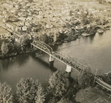 Willamette River bridge, 1935, Corvallis Historical Images