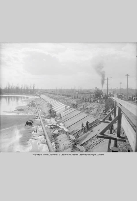 Construction of fill for Interstate Bridge, Portland, Angelus Studio Collections, Western Waters Digital Library