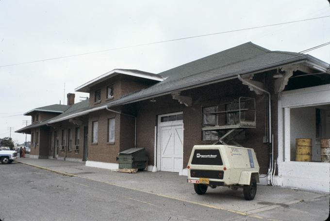 Southern Pacific Passenger Depot (Eugene, Oregon)