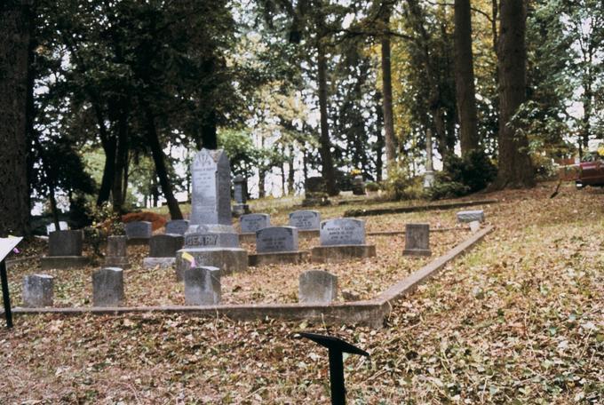 Eugene Masonic Cemetery (Eugene, Oregon)