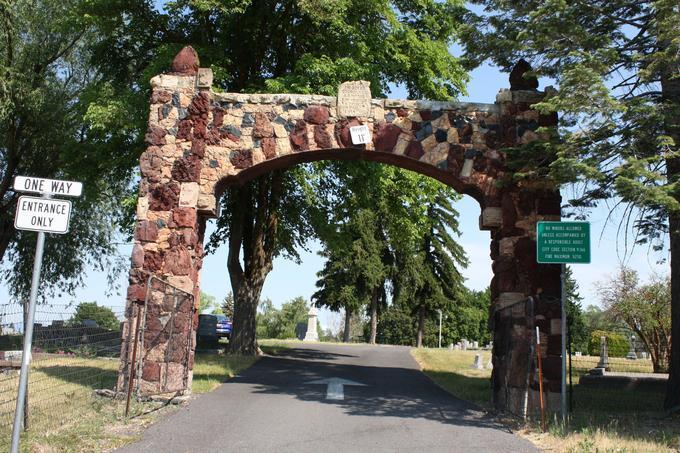 Linkville Pioneer Cemetery (Klamath Falls, Oregon)