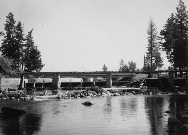 Dam at outlet of Payette Lake