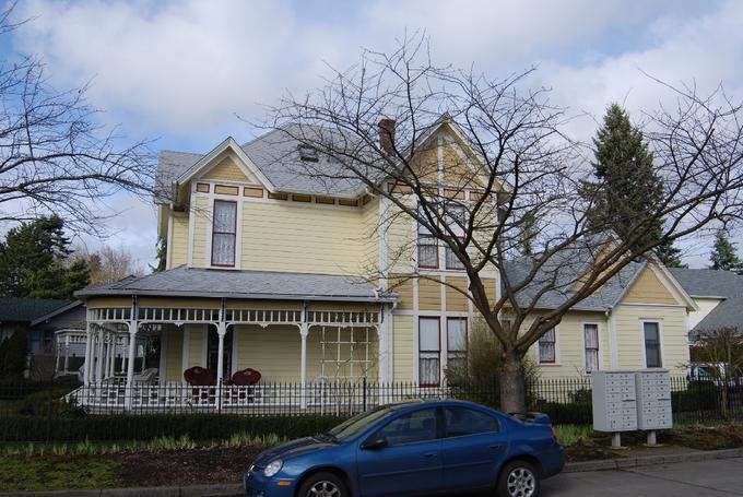 Ek, Magnus and Emma, House (Silverton, Oregon)