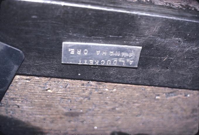 Maker's plate for stoves