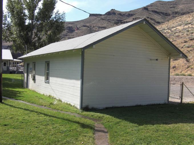 North Garage, Owyhee Dam Historic District (Adrian, Oregon)