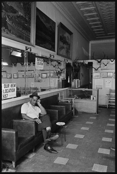 "Loren's Barbershop, 712 Willamette Street", 1972