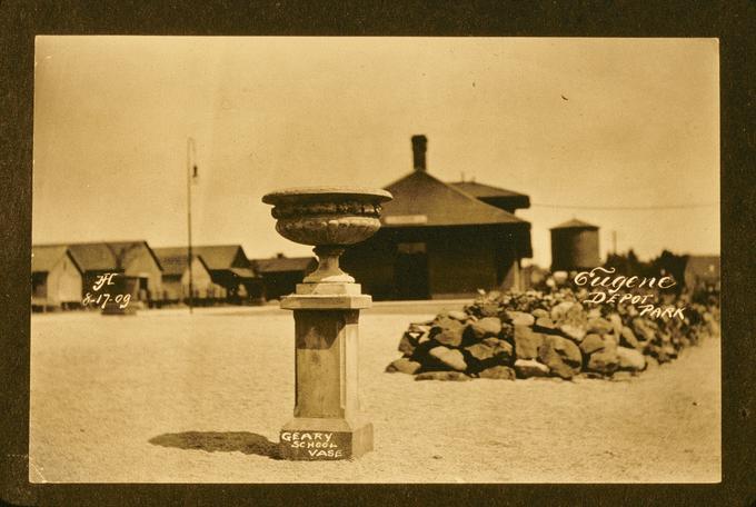 Southern Pacific Passenger Depot (Eugene, Oregon)