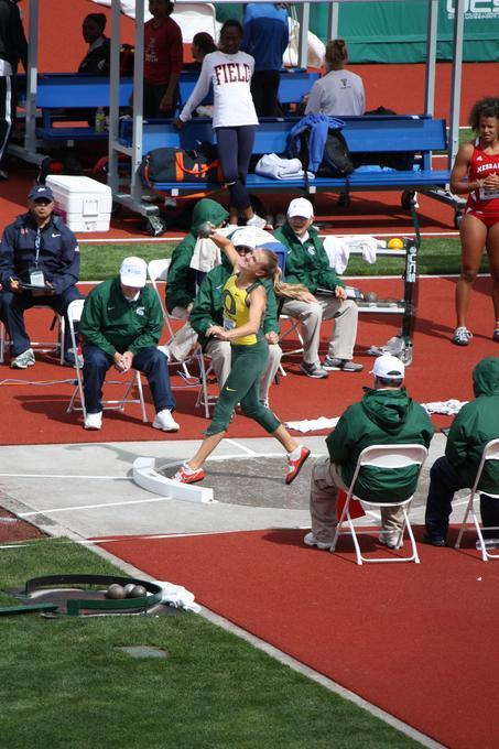 Brianne Theisen, 2010