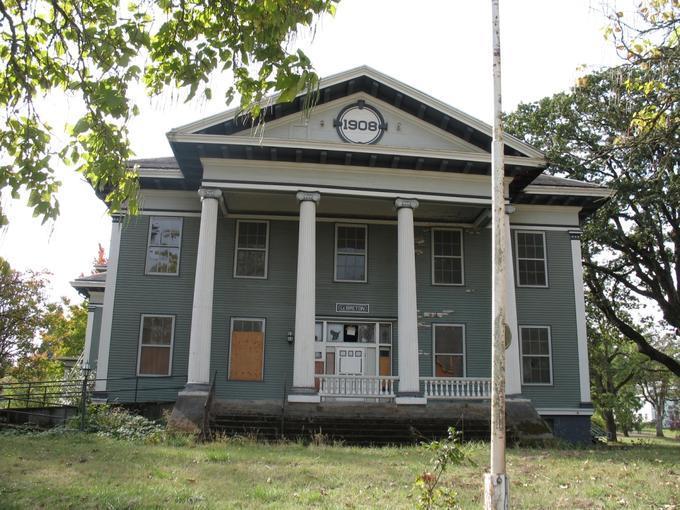 LeBreton Hall, Fairview Training Center (Salem, Oregon)