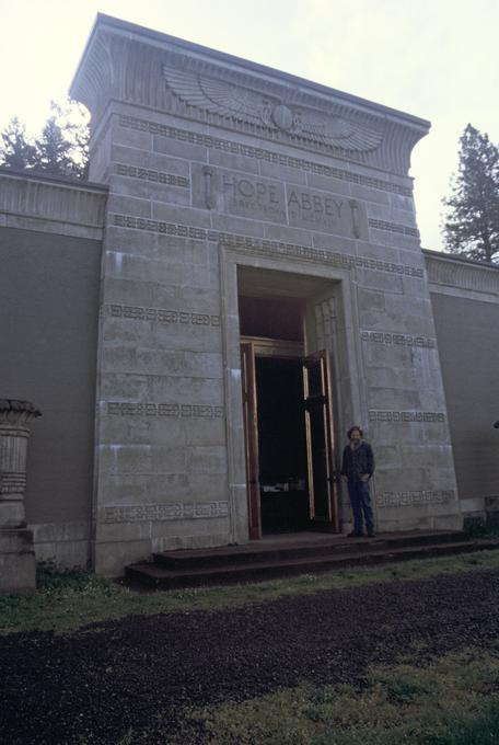 Hope Abbey Mausoleum, Eugene Masonic Cemetry (Eugene, Oregon)