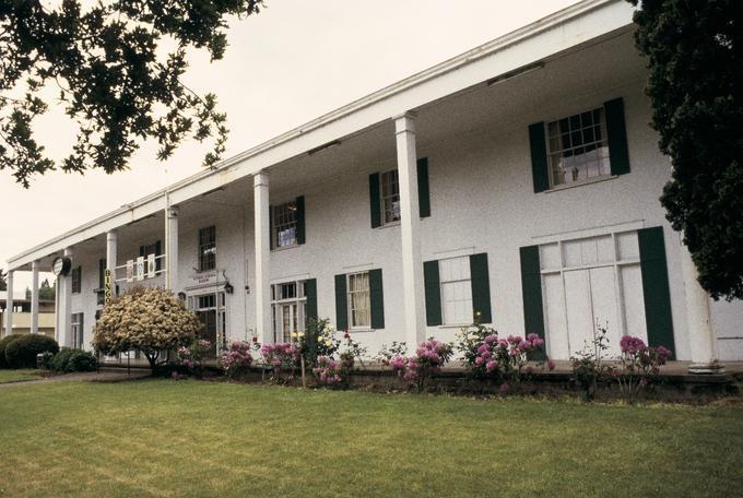 Veterans Memorial Building (Eugene, Oregon)