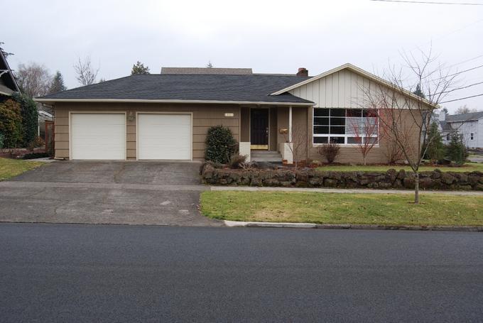 House, A Street No. 2138 (Forest Grove, Oregon)
