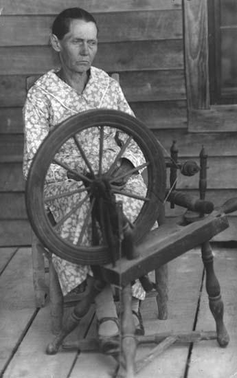 Mary Willmott, spinner, weaver and quilter