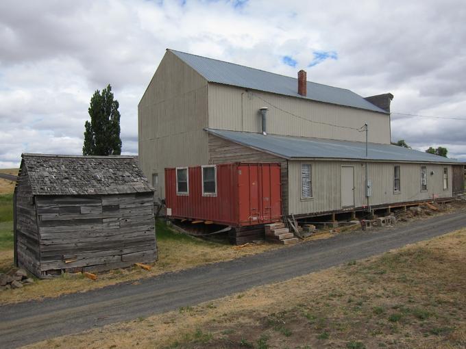 I. O. O. F. Hall (Hardman, Oregon)