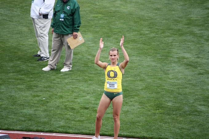 Brianne Theisen, 2010