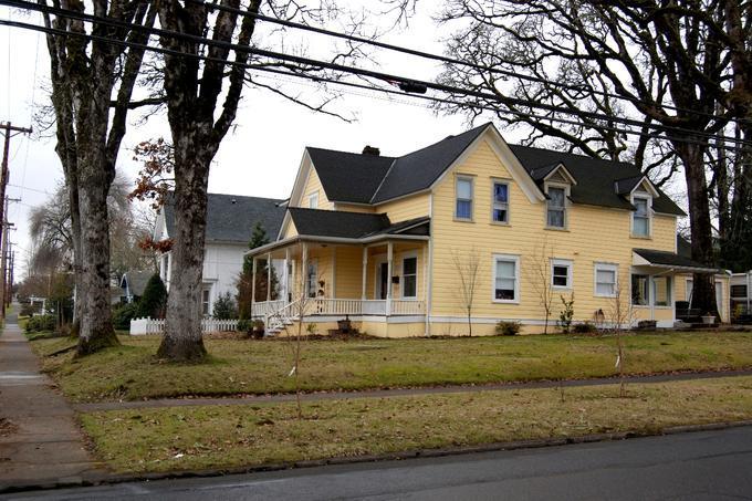 House, A Street No. 2202 (Forest Grove)