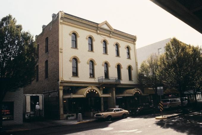 Smeede Hotel (Eugene, Oregon)