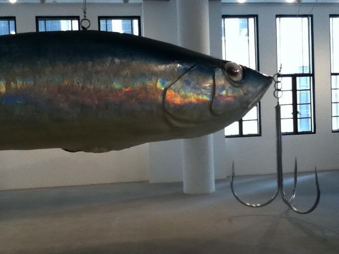 2012October_201210ShanghaiArtMuseumFishingLure_001