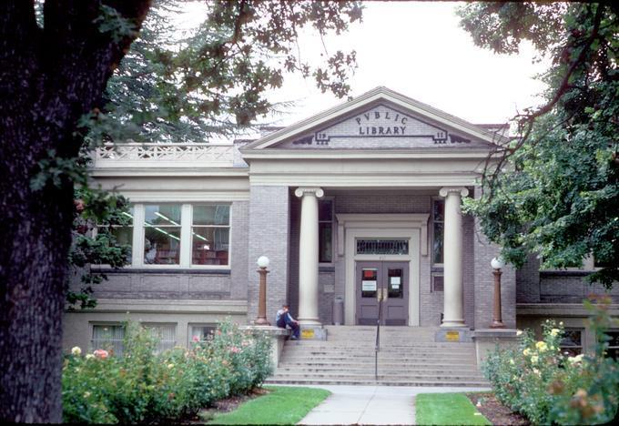 Jackson County Public Library (Medford, Oregon)