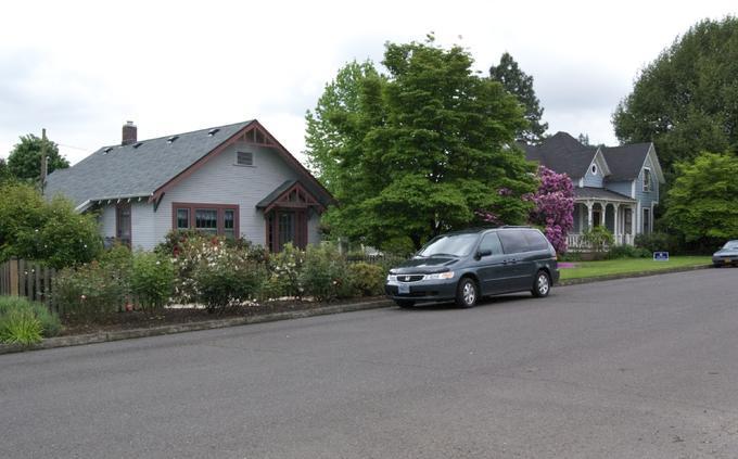 Willamette Falls Neighborhood Historic District (West Linn, Oregon)