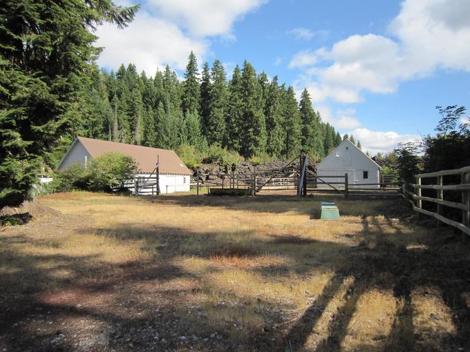 Fish Lake Guard Station (Mckenzie Bridge, Oregon)