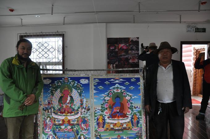 2015May_Hicks_Thangka_Painter_Luhuo_042