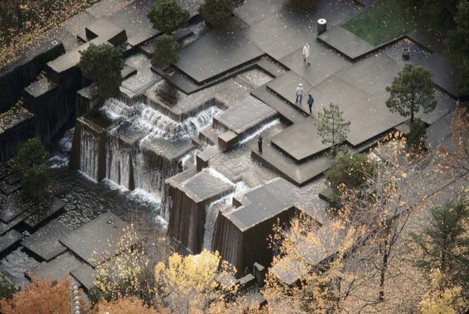 Keller, Ira C., Forecourt Fountain (Portland, Oregon)