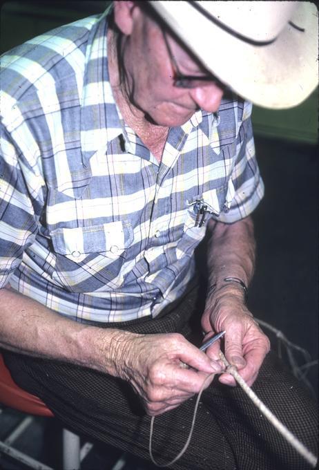 Braiding nose button on bosal, foundation knot