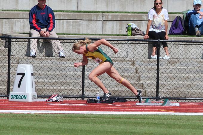 Brianne Theisen, 2012