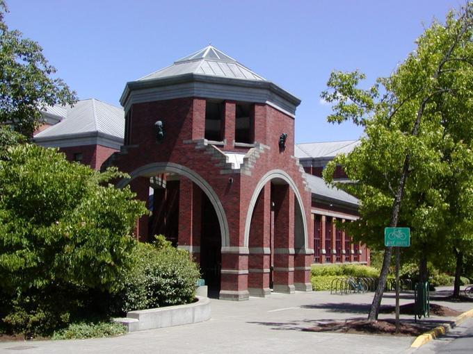 Willamette Hall, University of Oregon (Eugene, Oregon)