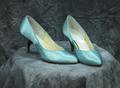 Pumps of light blue silk satin with soft pointed toe