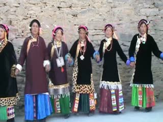 Rgysa bzang Tibetan Village: Traditional Tibetan Dancing (Part V)